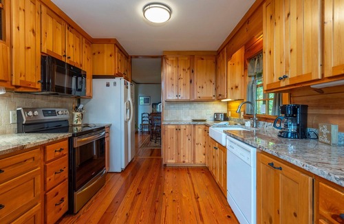 Old Fort Cabin | Secluded Log Cabin on Wildlife Preserve | Mt. Mitchell Views, Game Loft & 3 Decks