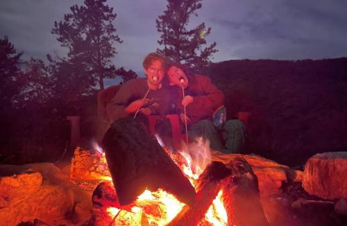 Stanley House | Secluded LUX Bunker Hot Tub, Views & Trails