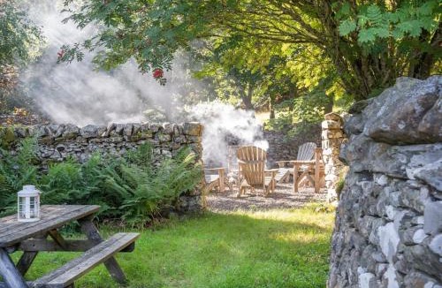 Selkirk House | Secluded Luxury Off-Grid Hideaway