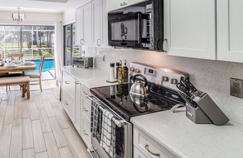 Hunt Club House | Secluded Luxury Oasis w/Heated Saltwater Pool - Private & Quiet