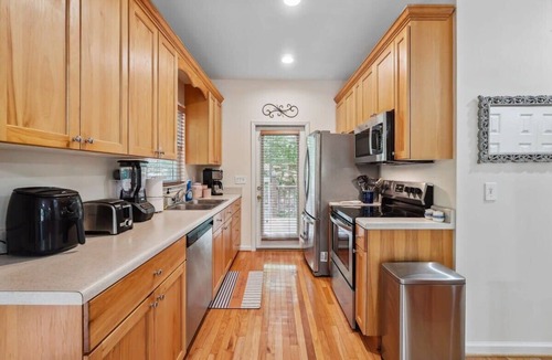 Dahlonega Cabin | Secluded Mountain Cabin Getaway: Dahlonega Charm & Views!