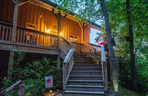 Watertown Cabin | Secluded Mountain Cabin w/hot tub-Nashville TN-Pet and Kid friendly