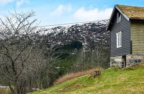 Forde House | Secluded Mountain Retreat-By Traum