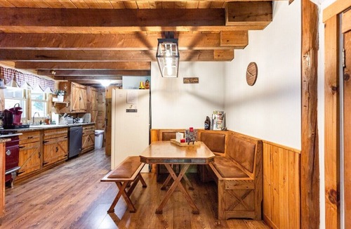 Town of Colchester Cabin | Secluded Mountain top