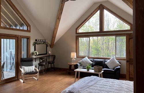 Clarkesville Apartment | Secluded Mountain Top Vineyard Apartment near Lake Rabun and Tallulah Gorge