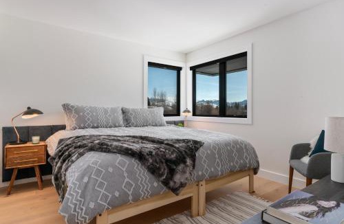 Wilson Ski Chalet | Secluded Mountain View Getaway - Near Jackson Hole - BBQ, Patio Wildlife!