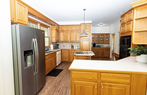 Athens Cabin | Secluded mountain view cabin near Hocking hills