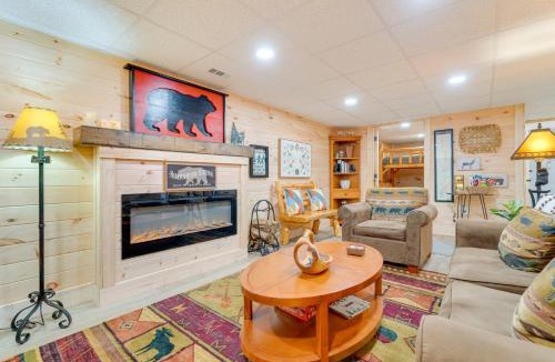 Murphy Apartment | Secluded Murphy Vacation Rental w/Private Hot Tub