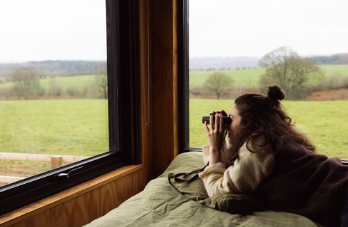 Newcastle-Under-Lyme Cabin | Secluded Off-Grid Woodland Hideaway with Scenic Trails