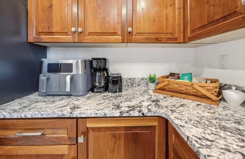 Cedar Key Apartment | Secluded Old Florida Retreat – Waterfront with Kayaks and Bikes