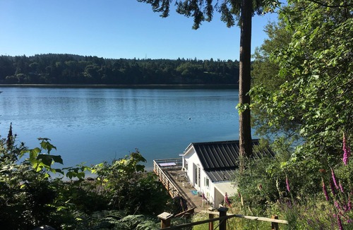 Vashon Island House | Secluded Overwater Eco-Cottage on Private Beach
