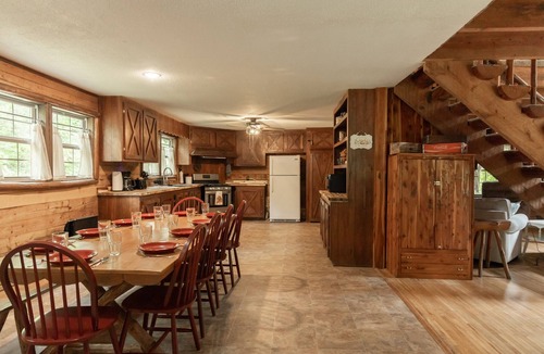 Mountain View House | Secluded Ozark Retreat | Near White River & Caverns