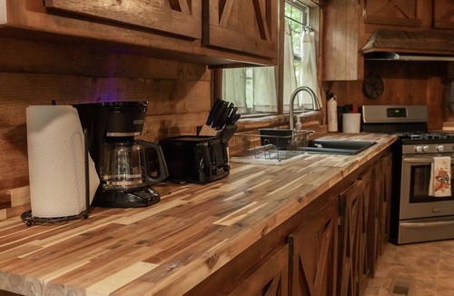 Mountain View House | Secluded Ozark Retreat | Near White River & Caverns