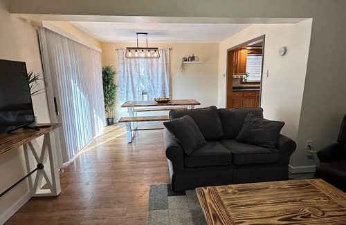 Pittsburgh House | Secluded & Peaceful City Escape