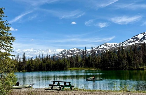 Denali Cabin | Secluded, Pet Friendly Cabin near Denali National Park with Mountain and Lake Views, Perfect for an Alaskan Escape
