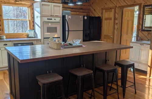 Cambridge Cabin | Secluded, Private 5000 Square Foot Luxury Lodge Located On 20 Wooded Acres.