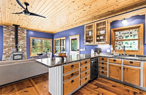 Little Marais House | Secluded retreat with breathtaking views of Lake Superior and private Hot Tub