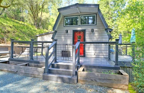 Placerville Cabin | Secluded River Cabin Near Sly Park & Apple Hill