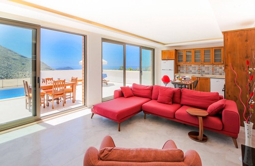 Islamlar Villa | Secluded Sea‑View Romantic Escape En‑Suite Jacuzzi Private Pool