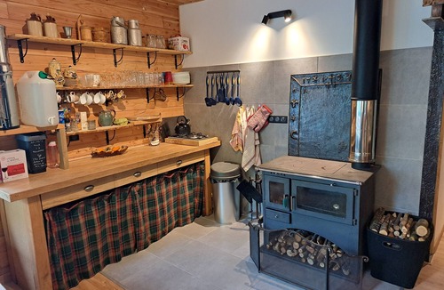 Yzeron Ski Chalet | Secluded self-contained gîte in the middle of the forest, near the Yzeron plateau