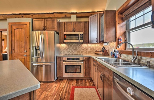 Stahlstown House | Secluded Somerset House w/ Mtn View & 4 + Acres!