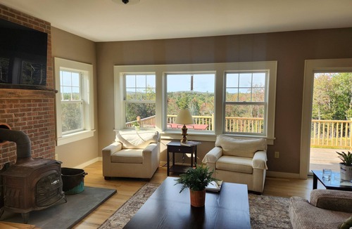 Becket House | Secluded Sophistication in the Berkshires - 49 Acres of Quiet Luxury in Becket.
