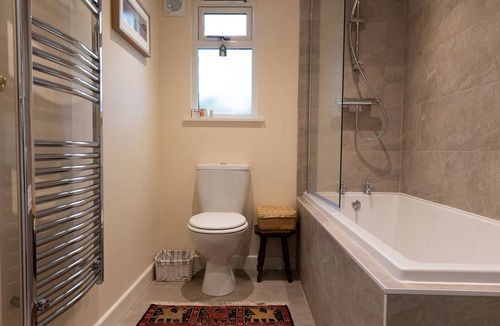 Burley Cabin | Secluded Stables With Parking in Grounds of Home in the Heart of the new Forest