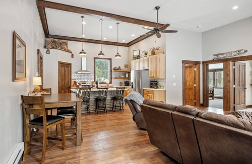 Philipsburg Cabin | Secluded Summit is a serene Philipsburg escape perfect for small families and couples. Close to Discovery Ski Hill, Rock Creek fishing, Georgetown Lake, this cabin offers access to all things adventure!