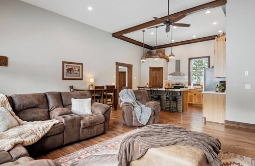 Philipsburg Cabin | Secluded Summit is a serene Philipsburg escape perfect for small families and couples. Close to Discovery Ski Hill, Rock Creek fishing, Georgetown Lake, this cabin offers access to all things adventure!