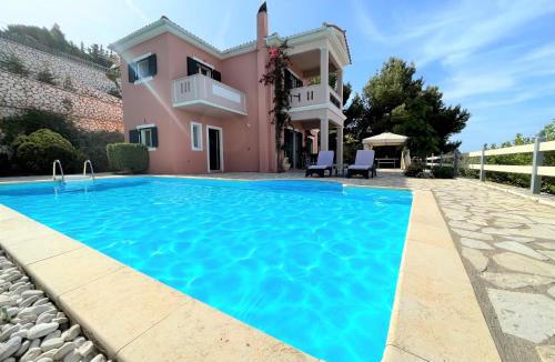 Evgiros Villa | Secluded, sunset, beaches, walk to village-Melina