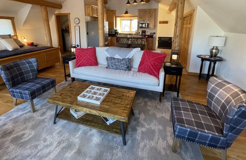 South Park House | Secluded Teton views with close to town convenience in a private, rural setting