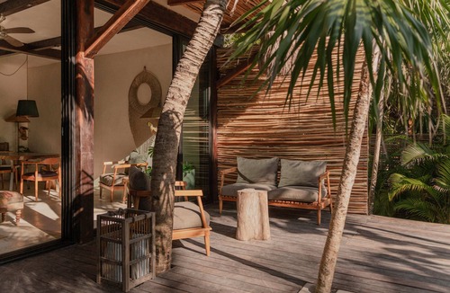 Zona Hotelera Villa | Secluded Two-Bedroom Beach House