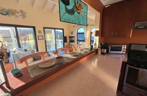 Estate Mandal Villa | Secluded Villa w Pool, Ocean Views! Great Snorkeling! Solar & battery back up