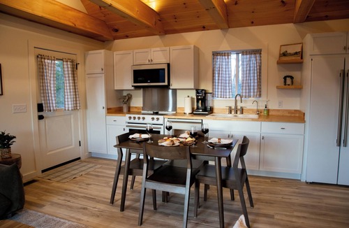 Newton County Cabin | Secluded Wellness Cabin: Sauna, Hot Tub & Views