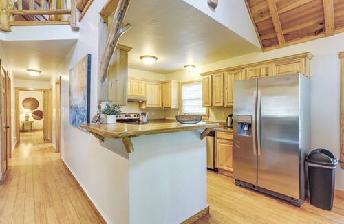 Boswell Cottage | Secluded White River Haven! 4 Mi to Devil's Knob