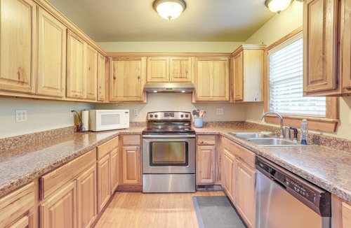 Boswell Cabin | Secluded White River Haven! 4 Mi to Devil's Knob