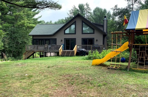 Rhinelander House | Secluded Wisconsin River retreat: ice fishing, hunting, cross-country skiing