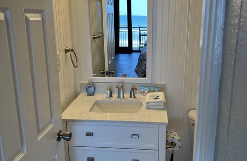 Daytona Beach Shores Resort | Second Floor Completely Remodeled Direct Ocean Front Studio with Gorgeous View!