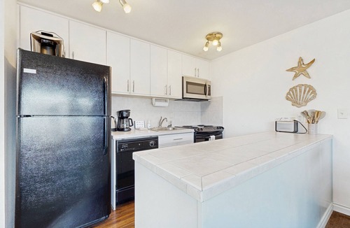 Historic Bayfront Condo | Second Floor Condo with Marina View, High-Speed WiFi, Water View, and Balcony