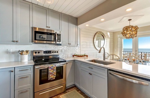 Ocean Cay Condo | SECOND FLOOR END UNIT WITH DESIGNER TOUCHES AND FABULOUS OCEANFRONT VIEWS!