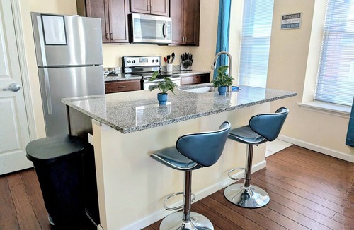 The Gate Apartment | Second Floor King Bed Apartment near at BJC- G