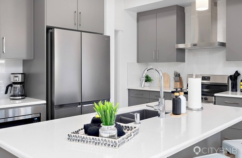 West Edmonton House | Secord | 4beds-3baths | AC | Main floor bedroom