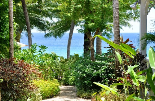 Durants Villa | Secret Cove 4 | a two-bedroom luxurious apartment with stunning sea views.