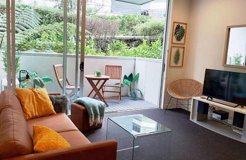 St. Mary's Bay Apartment | Secret Garden Apartment w/Heat Pump & Car Park