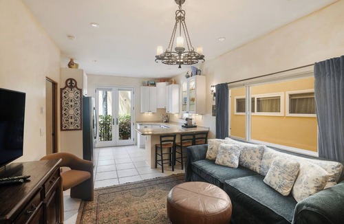West Beach Apartment | Secret Getaway — 2 blocks to the Beach and Funk Zone