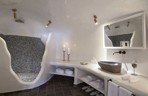 Oia Hotel | Secret Legend Suites