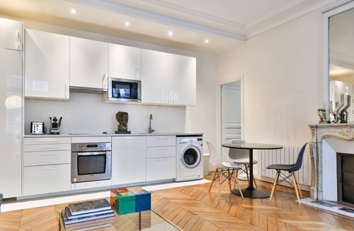 17th Arrondissement Apartment | Secret Villiers I Stylish 2 Bed Apt in Villiers
