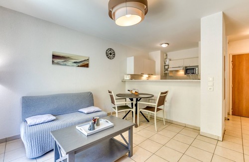 Lamalou-les-Bains Apartment | Secure, Air-Conditioned 43m² T2 Apartment with Wi-Fi