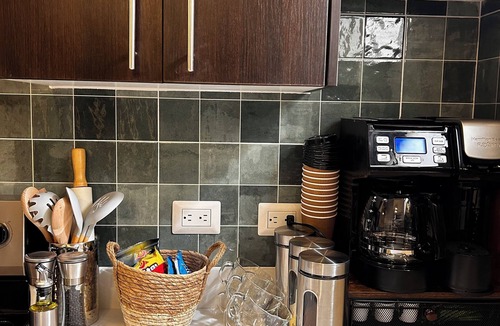 Guacima Apartment | Secure Central Valley Escape Near SJO + 27 Ideal for Families Modern Convenience