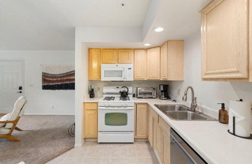 Uptown Sedona Apartment | Sedona Uptown 1BR Sanctuary